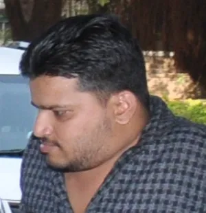 Vicky patekar img